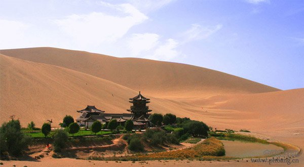不同风情-带您欣赏中国最美五大沙漠