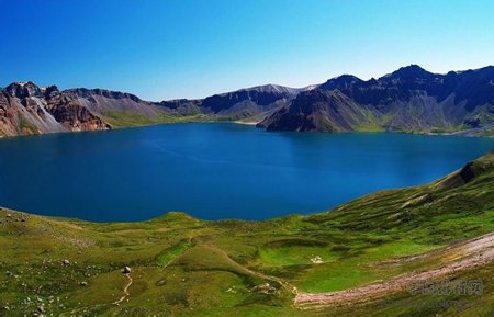 中国十大最美生态水域之：长白山天池