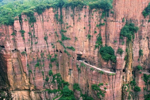 中国风景最美的十大公路_中国适合自驾游的国道(2)