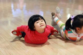 孩子过早学习舞蹈并不明智，学舞蹈的最佳年龄