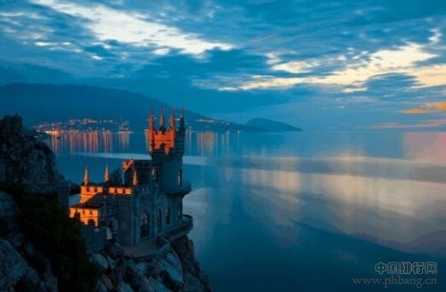 让你意想不到的全球十大美丽城堡