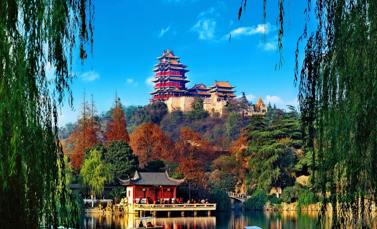 2013年中国大陆旅游业最发达城市前十名