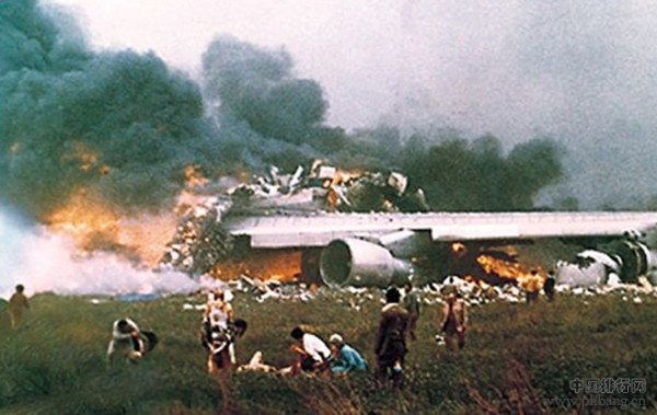 世界航空史上死亡人数最多的十大空难