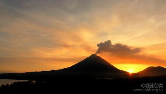 遍寻世界十大最“上镜”火山